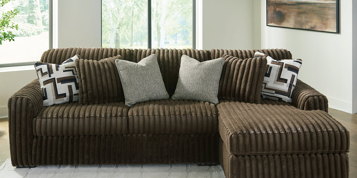 Midnight-Madness 2-Piece Sectional Sofa with Chaise — Royal Star