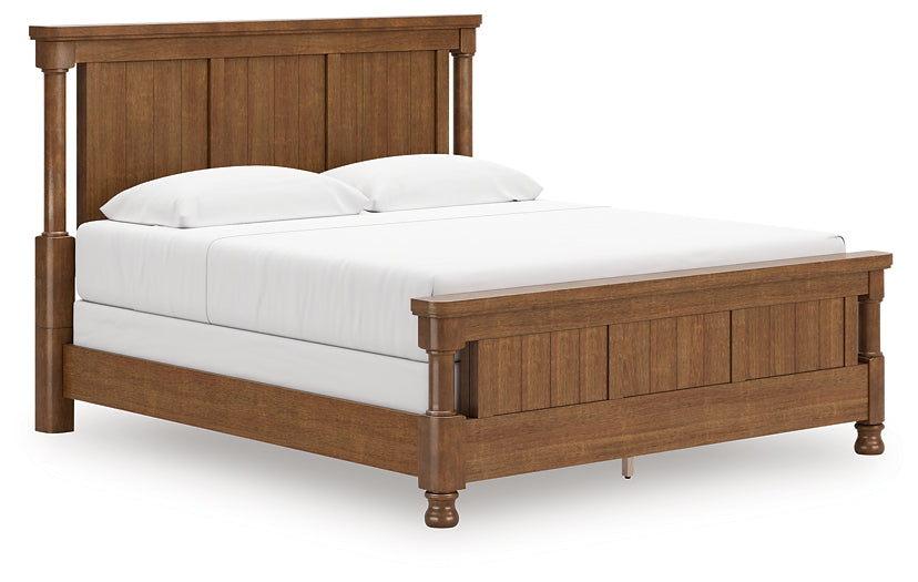 Rowlenstown King Poster Bed