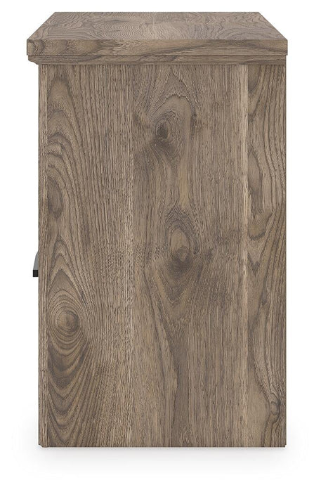 Rusticott Queen Panel Bed with Mirrored Dresser and Nightstand